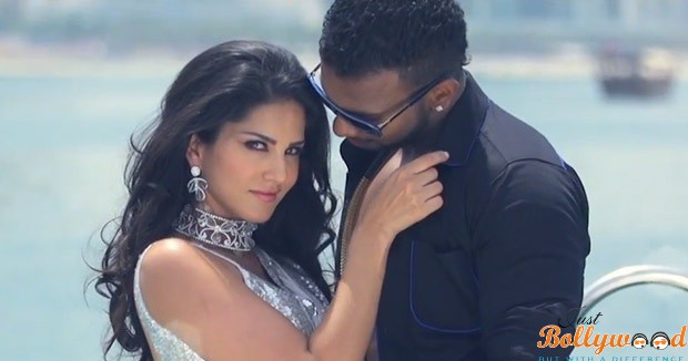 Saree Wali Girl’ Song