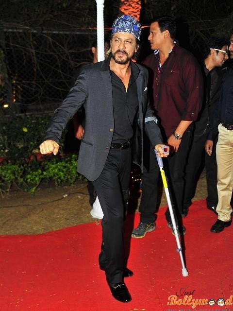 Shah Rukh Khan Injured in a promotional event