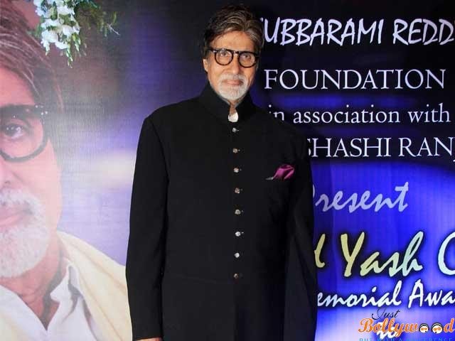 Amitabh Bachchan honored with Yash Chopra Memorial award