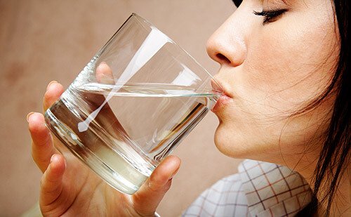 Get an Edge to your Health with One Extra Glass of Water
