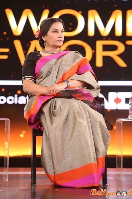 Shabana Azmi at NDTV & L'oreal Women of Worth 2016