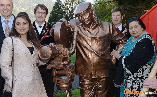 yash-chopra-immortalized-by-switzerland-with-his-statue