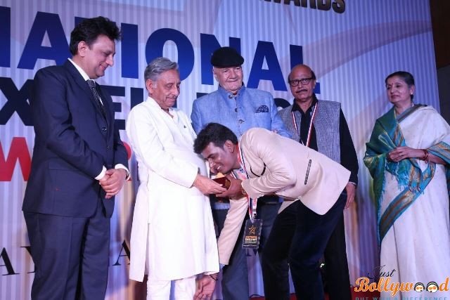 Govindrao received National Excellence Award 2016 at Indore