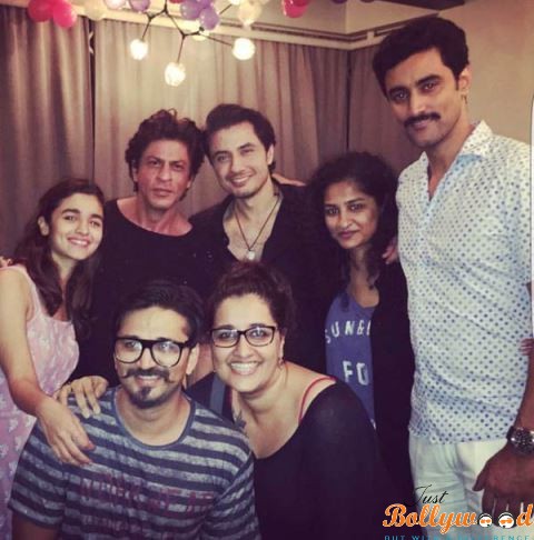 dear zindagi team unites before the shoot