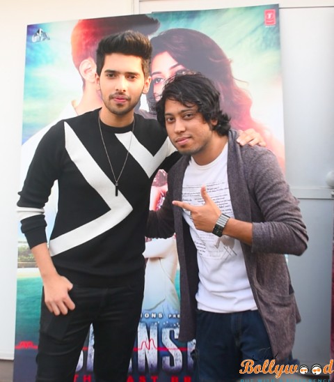 armaan-malik-and-vivek-kar-at-the-song-launch-of-saasein