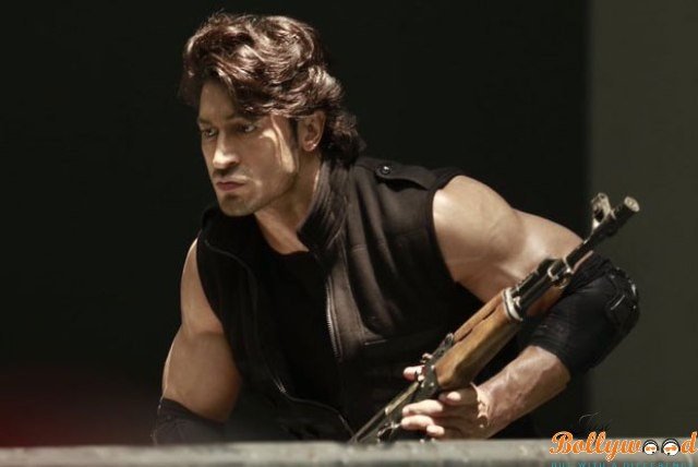 vidyut-jammwal-starrer-commando-2-release-3rd-march-2017-1