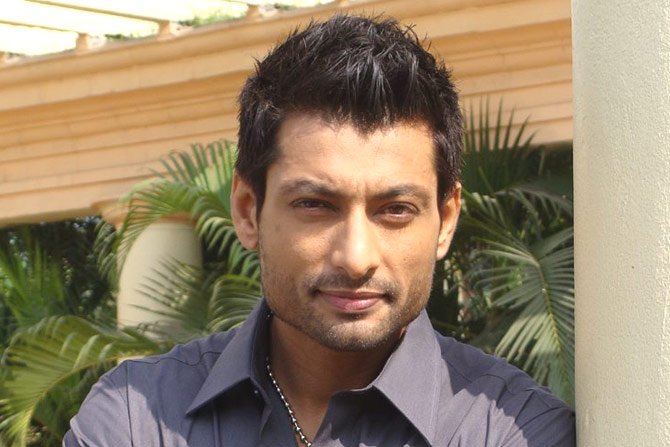 Bollywood Actors Biography Profile Age Wallpapers Wiki Affairs Bio Manas adhiya started acting since he was 4 years old. cine talkers