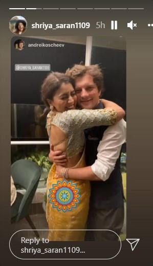 Shriya Saran seals a kiss 