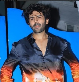 Kartik Aryan birthday party
