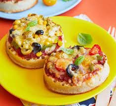 Eggy cheese crumpets