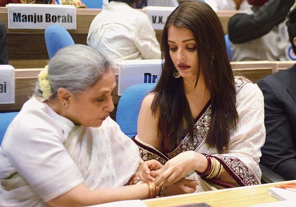 Aishwarya Rai Bachchan Jaya Bachchan