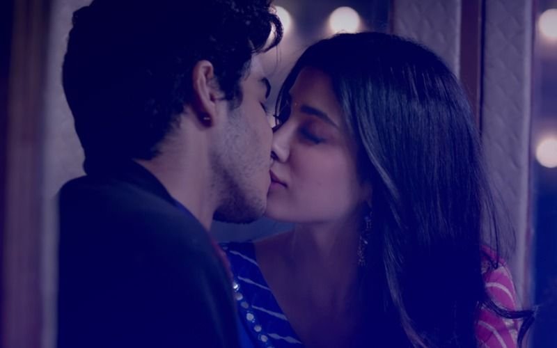 Janhvi Kapoor Kissing scene in Dhadak