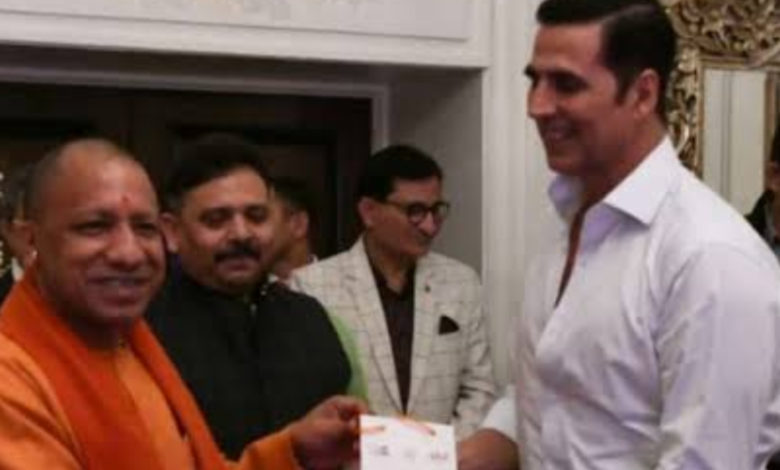 Akshay Kumar and UP CM Yogi Adityanath