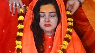 Mamta Kulkarni akhada