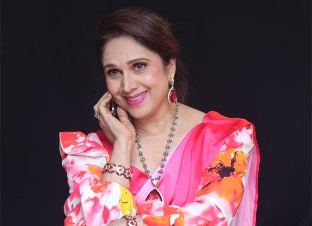 Meenakshi Seshadri Relocates to Mumbai After 30 Years, Opens Up About Comeback Struggles: “I’m Managing This Journey on My Own” 1 Meenakshi Seshadri comeback